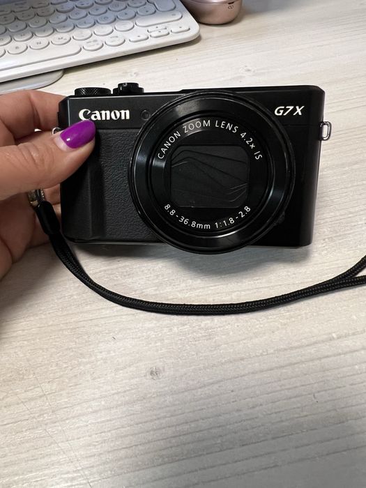 Canon G7X Mark II