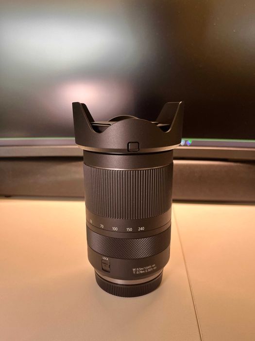 Canon RF 24-240mm F4-6.3 IS USM Obiectiv Foto Mirrorless, Accesorii