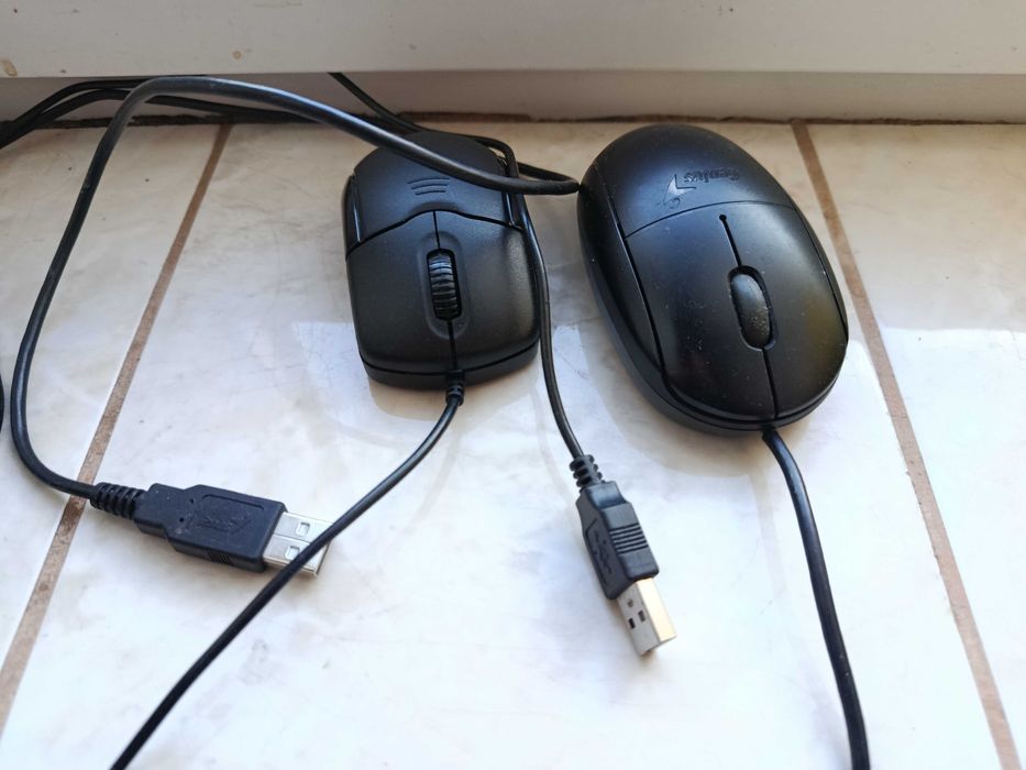 Mouse cu cablu USB