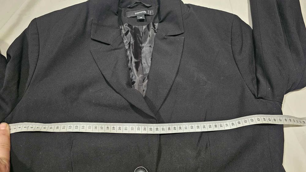 Costum Sacou negru, cambrat și fustă dreaptă neagră, S(36) Comma.