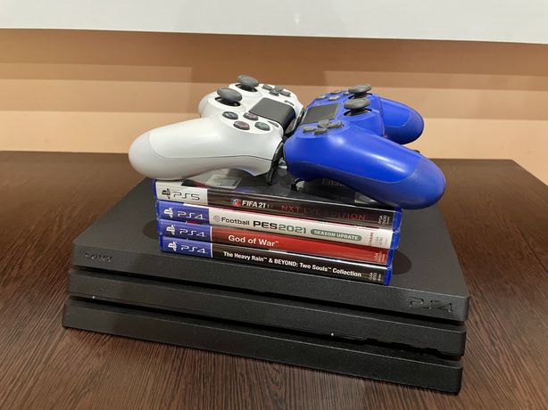 PS4 PRO - 2 Controllere + 6 Jocuri (PlayStation 4 PRO)