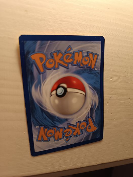 Carton pokemon carte de joc