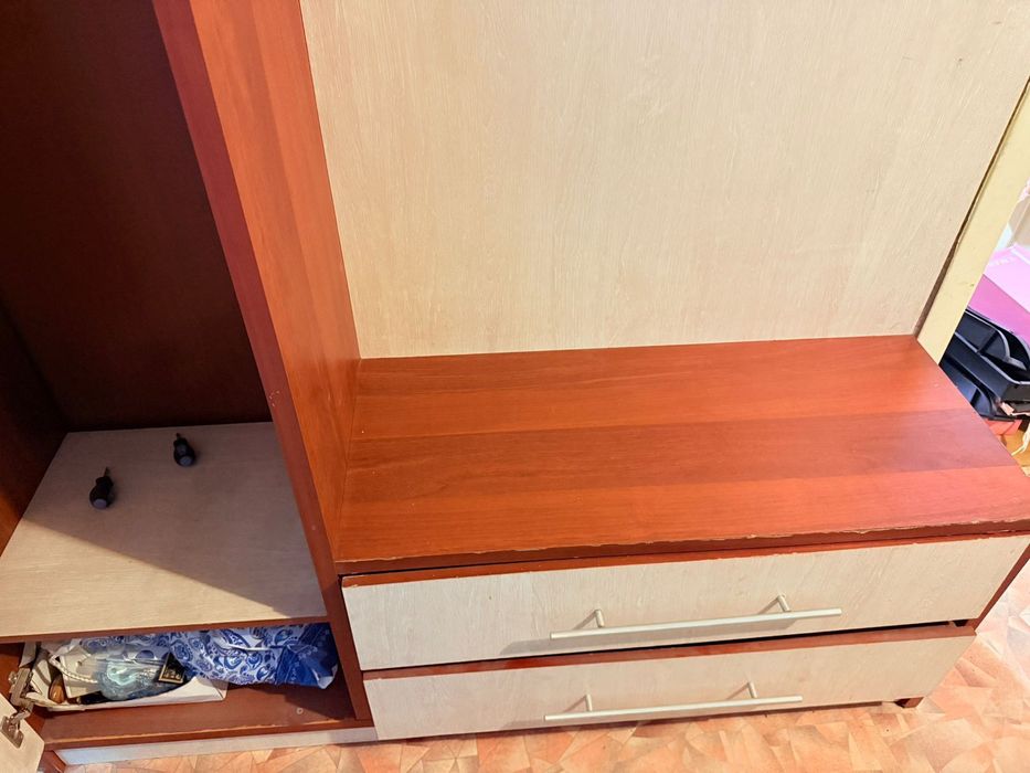 Прихожая срочно продается