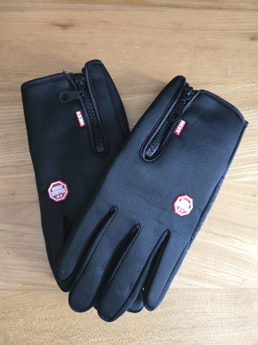 Manusi impermeabile barbati