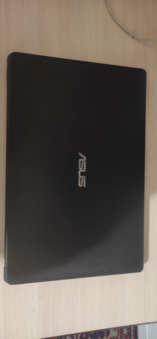 Срочно  хороший ноутбук