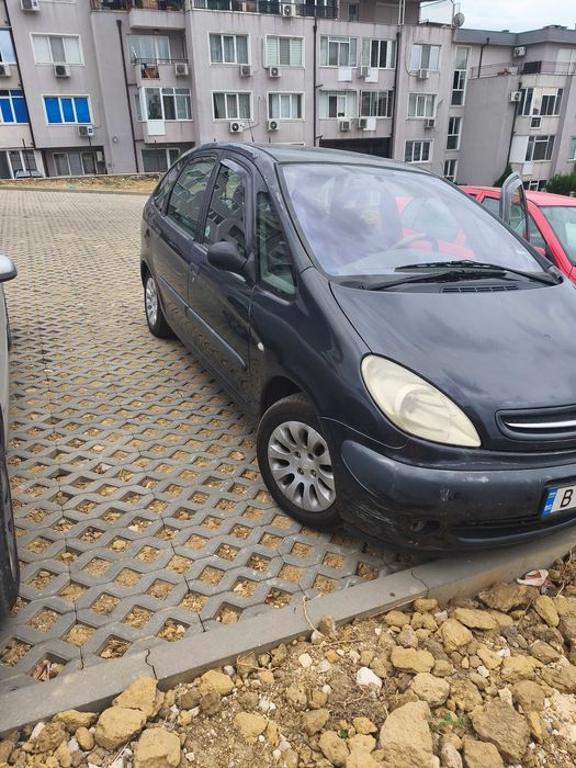 Citroen Pikaso черен