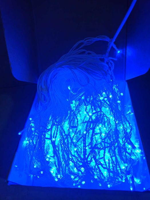 Instalație Turturi LED 700 lumini, 35 metri, exterior/interconectabilă