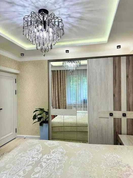 Продаётся 5-комнатная квартира – Центр города Ц-6  110 м²