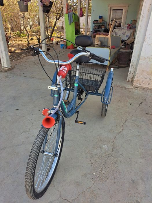 Velik uch balonli sotiladi yangi bir oy buldi olganimga