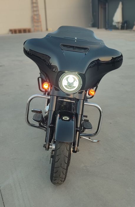 Harley Davidson Street Glide M8