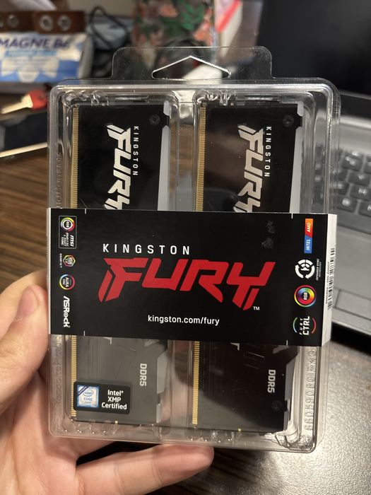 SIGILAT Kingston Fury RGB 32GB RAM DDR5 5200MHz CL40 Dual Channel