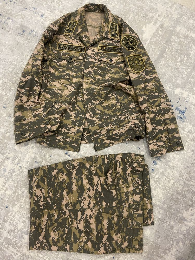 Военная камуфлированная форма