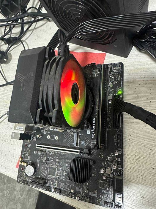 Комплект - MSI B760 + Core i3 12100 со встроенной графикой + куллер