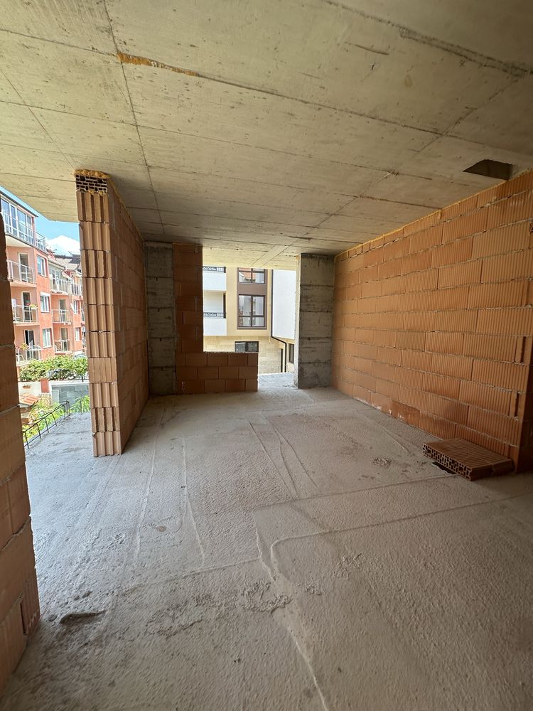 Продавам просторни двустайни апартаменти в ж.к. Черно море, гр.Несебър