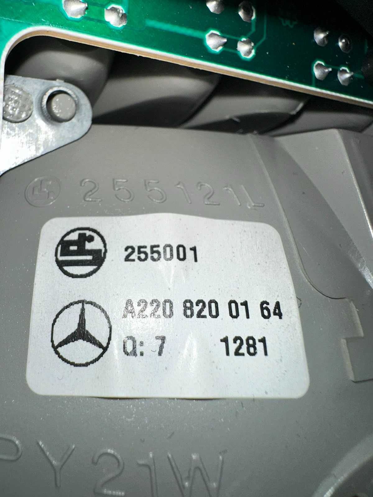 Фар и стоп за мерцедес bosh s430 2002г.