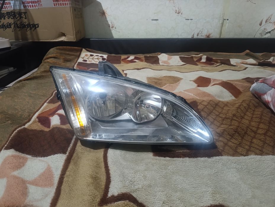 Фара  на форд фокус 2