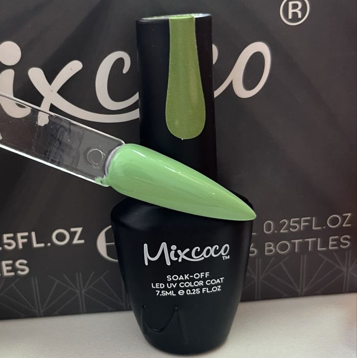 Продавам колекция от гел лакове MİXCOCO Всички са в отлично състояние.