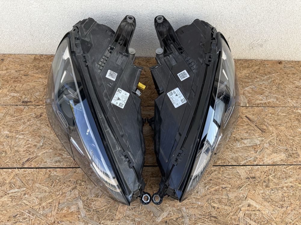 SET Far stanga dreapta Mercedes GLE W167 Facelift Full LED Multibeam