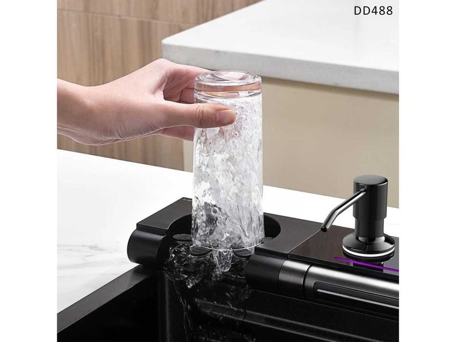 Chiuvetă de bucătărie de lux cu funcții și afișaj negra