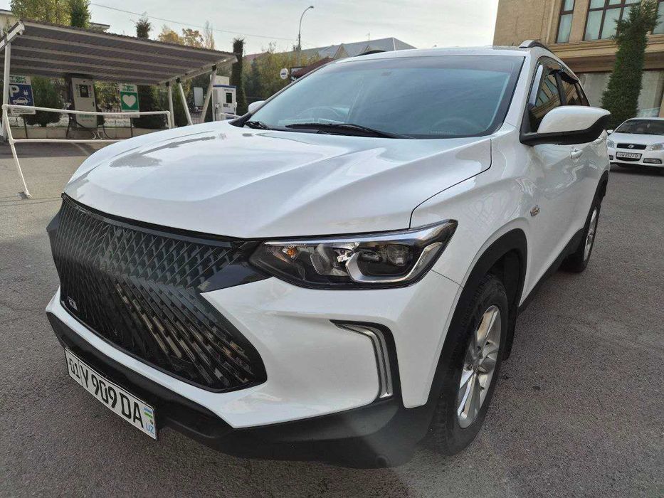 Tracker 2  2024 ishlab chiqarilgan.