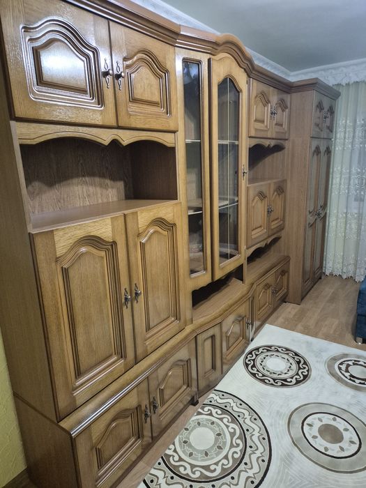 Oportunitate apartament 3 camere decomandate Obcini etaj 3 din 4.