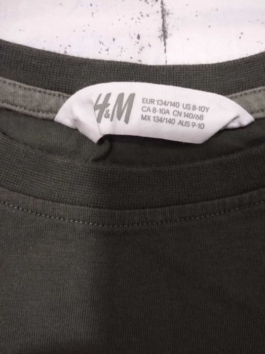 Яке  H&M пролетно- бомбър ръст 146. Пролетно Rebel ръст 158.