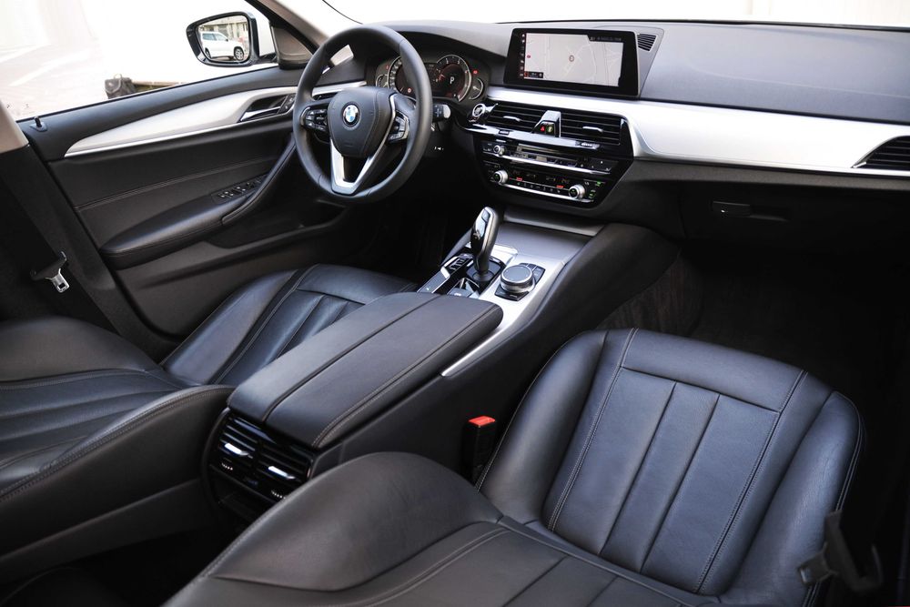 BMW Seria 5 520d /Panoramic/Posibilitate Rate/Leasing/GARANTIE