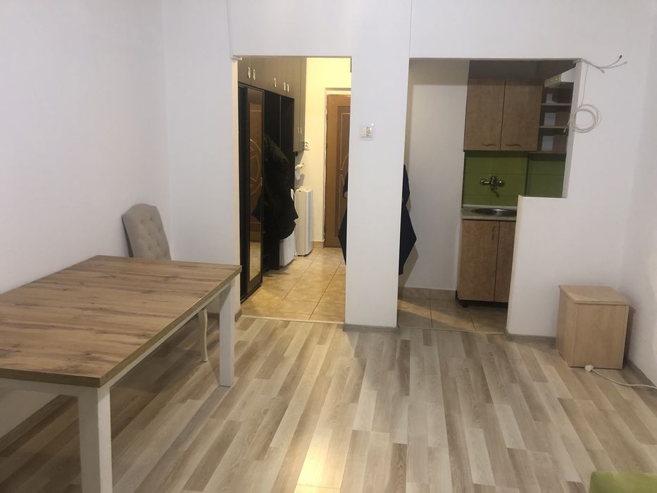 Inchiriez Garsoniera