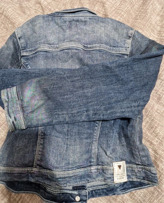 Детски якенца Guess за момиче