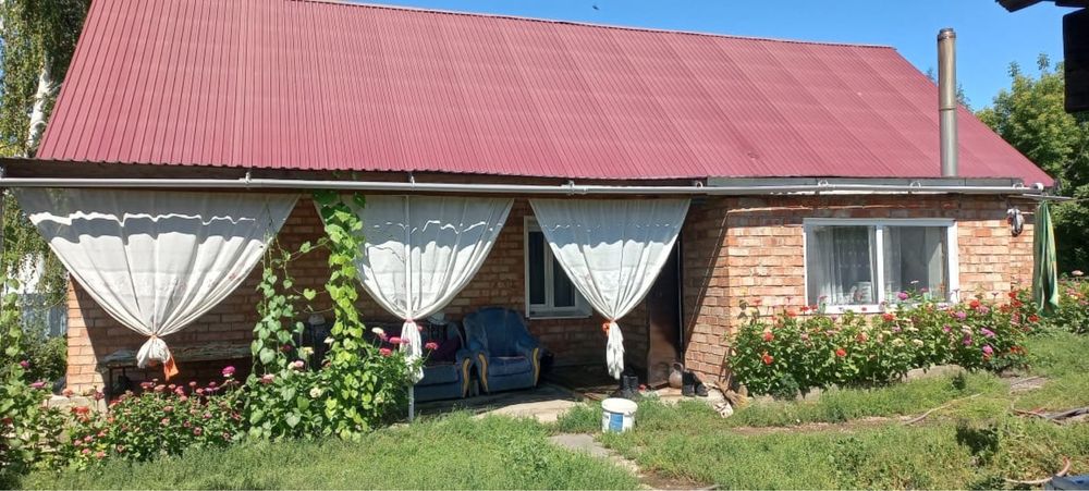 Продаётся дом в п.Глубокое