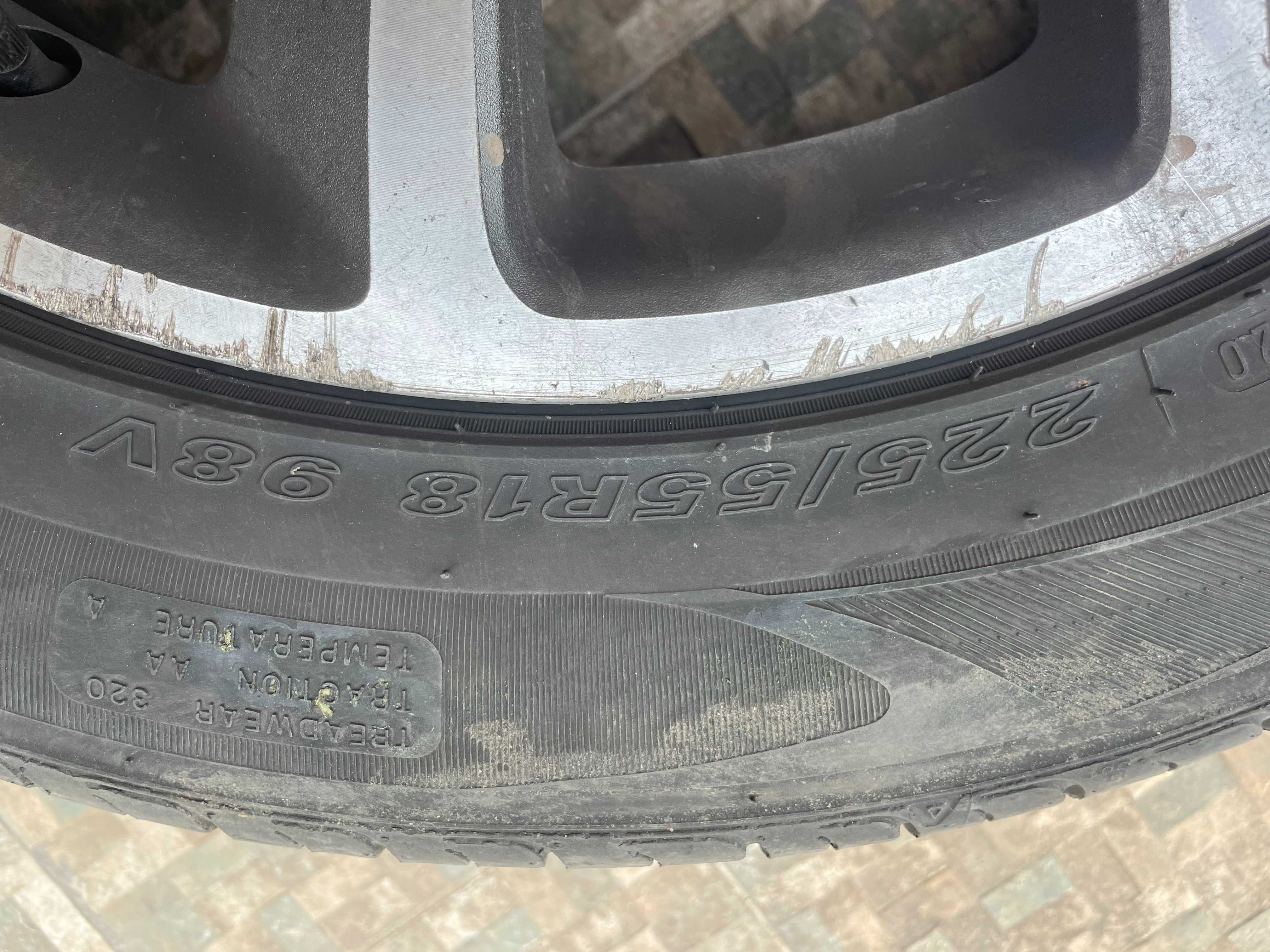 Летни гуми NEXEN Nfera Ru1 225/55/R18+Continental crosscontact
