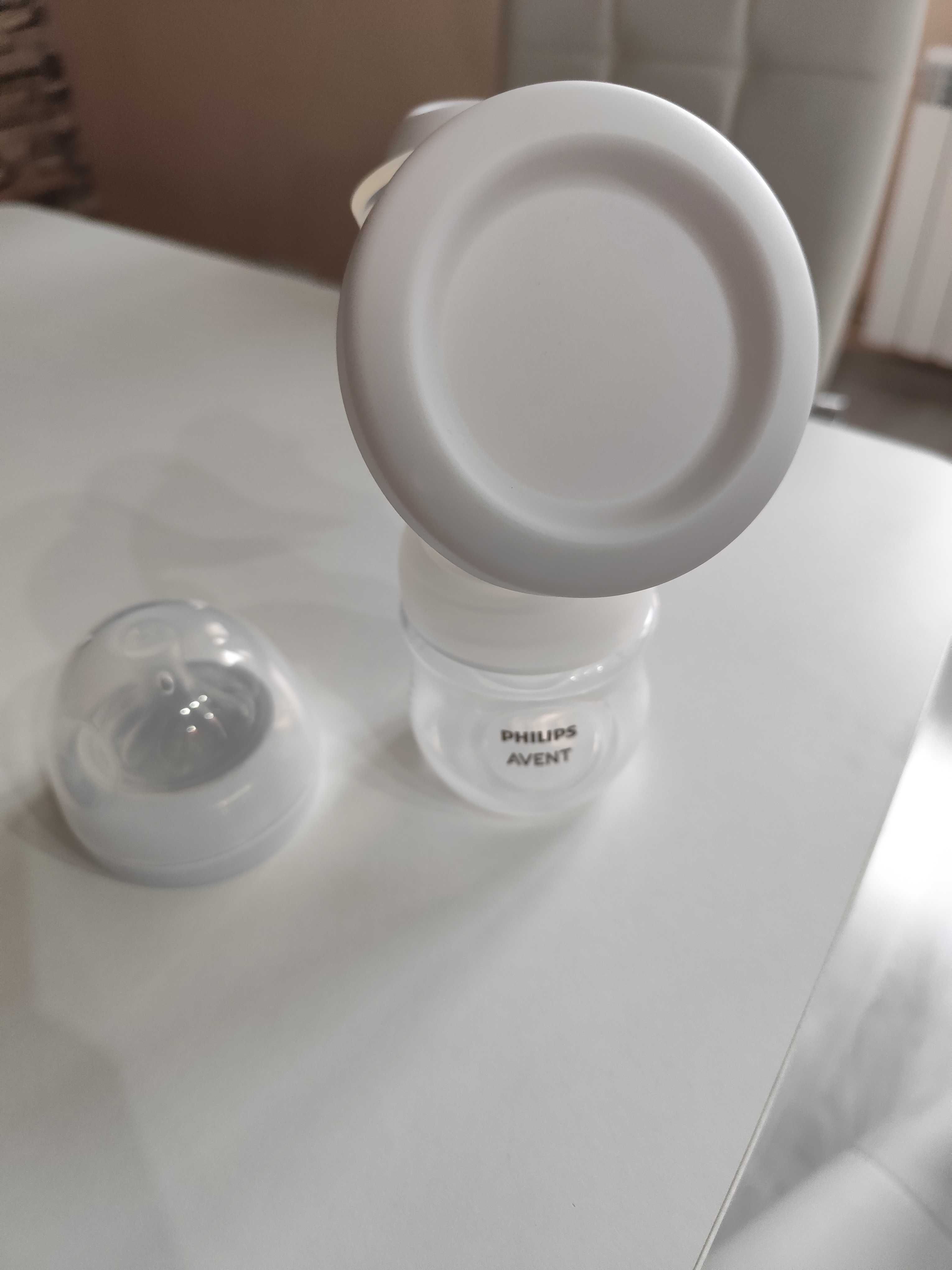 Ръчна помпа Philips Avent с подарък протектори и подплънки за кърмачки