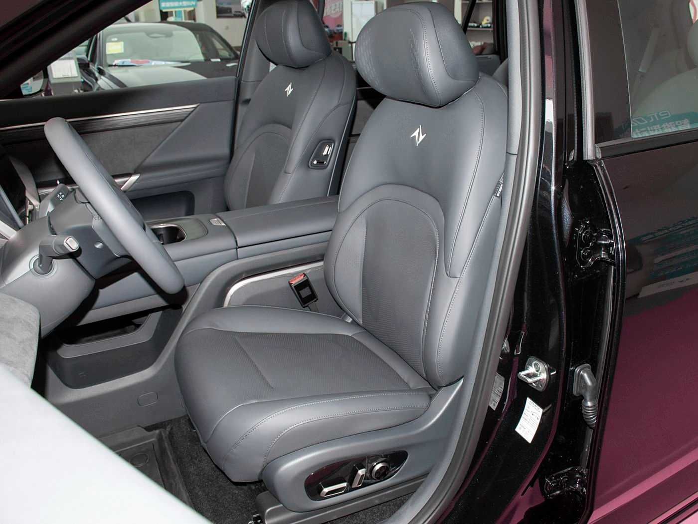 Dongfeng Yipai 008 стоит всего 22 450 долларов.
