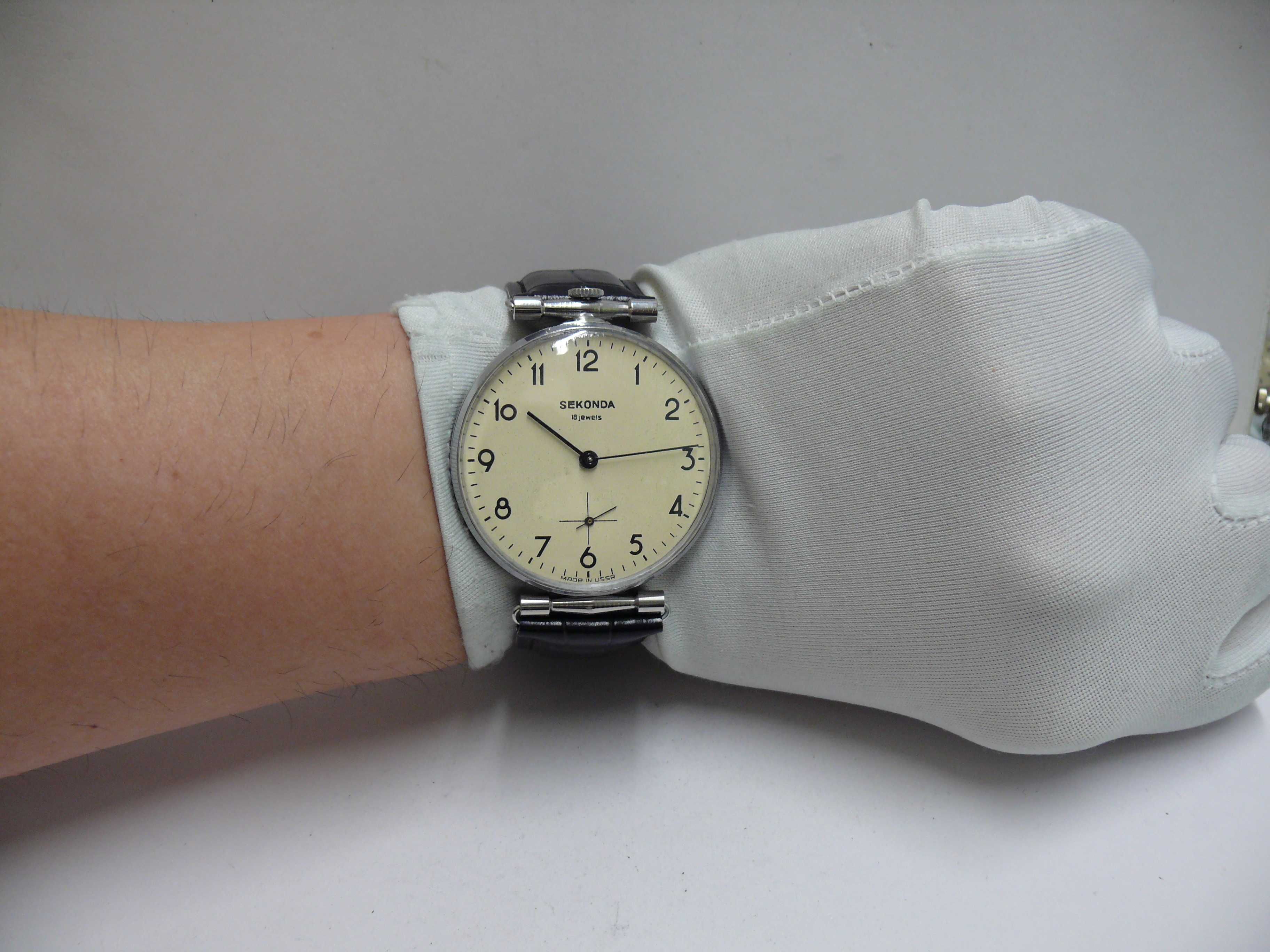 Съветски SEKONDA/ Молния преобразуван ръчен часовник, профилактиран!