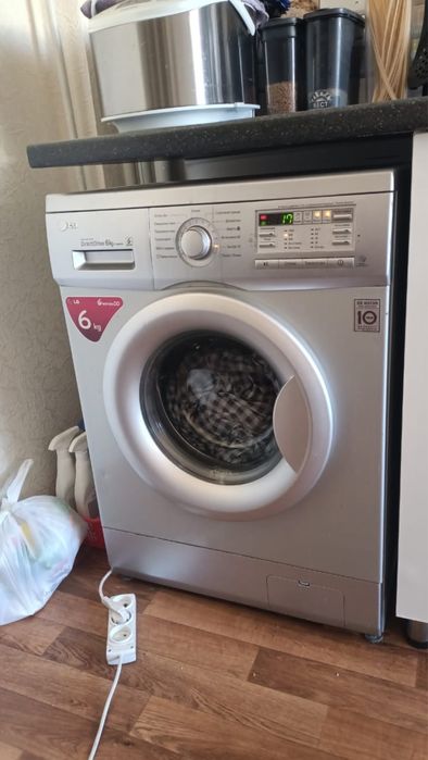 Стиралка LG Direct Drive 6kg