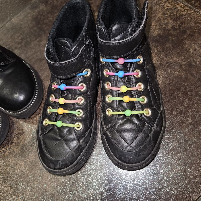 Боти и кецове HM