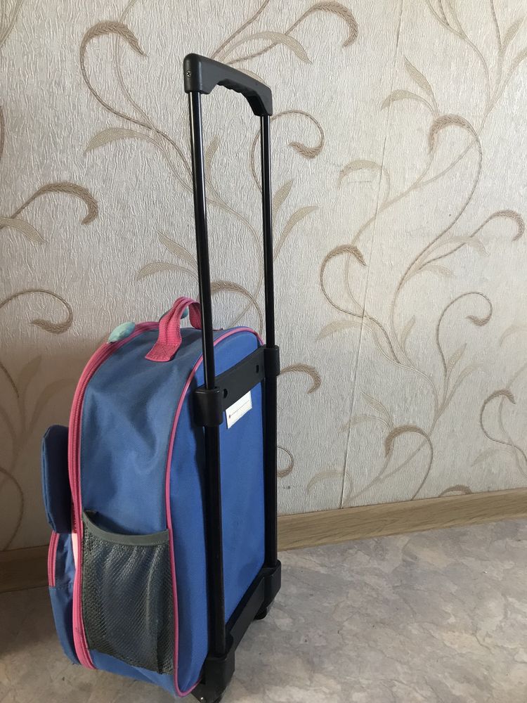 Чемодан-рюкзак для школы skip-hop