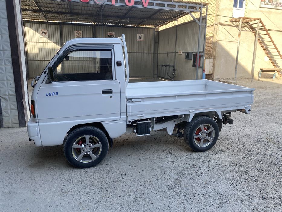 Labo sotiladi Yili 2019 Kraska toza Uzimni otimda R14 Yangi diska baln