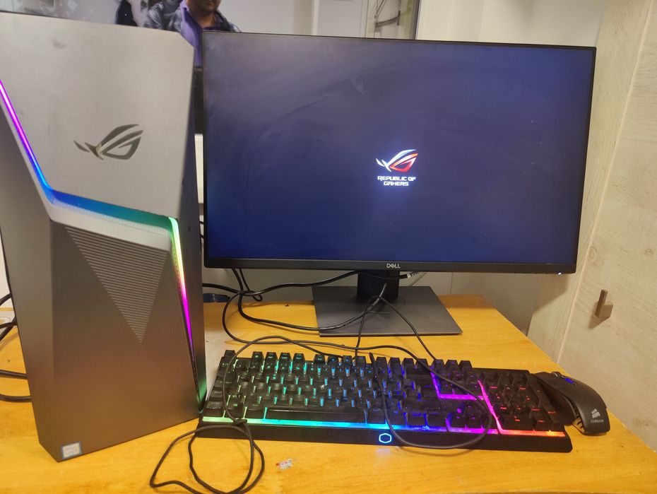 Unitate nouă gaming Asus Rog Strix i5 a9a RTX de 8Gb GTA CSGO FORTNITE