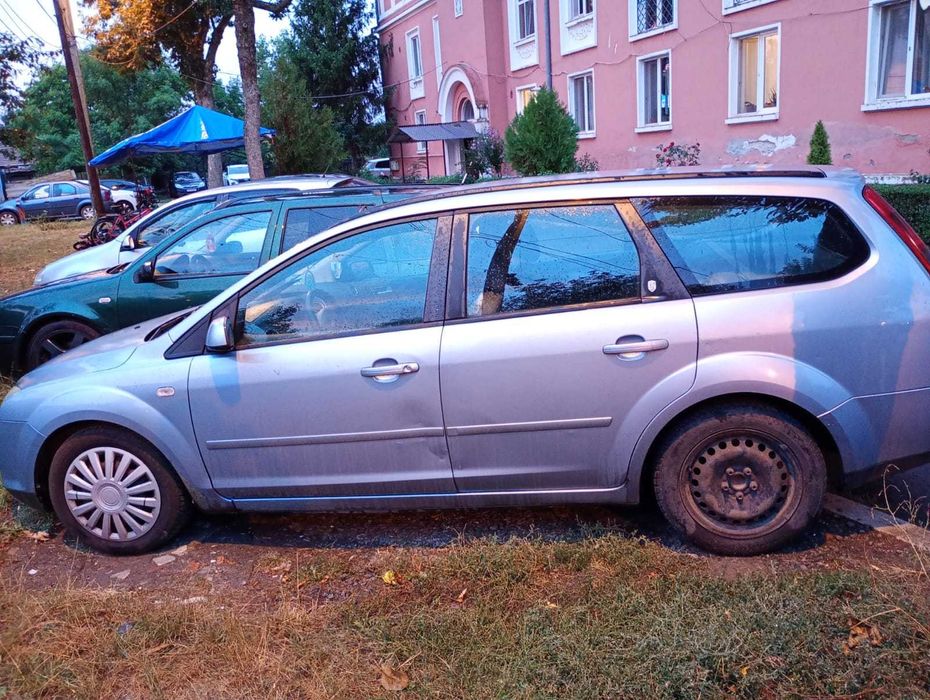 Vând Ford Focus 2