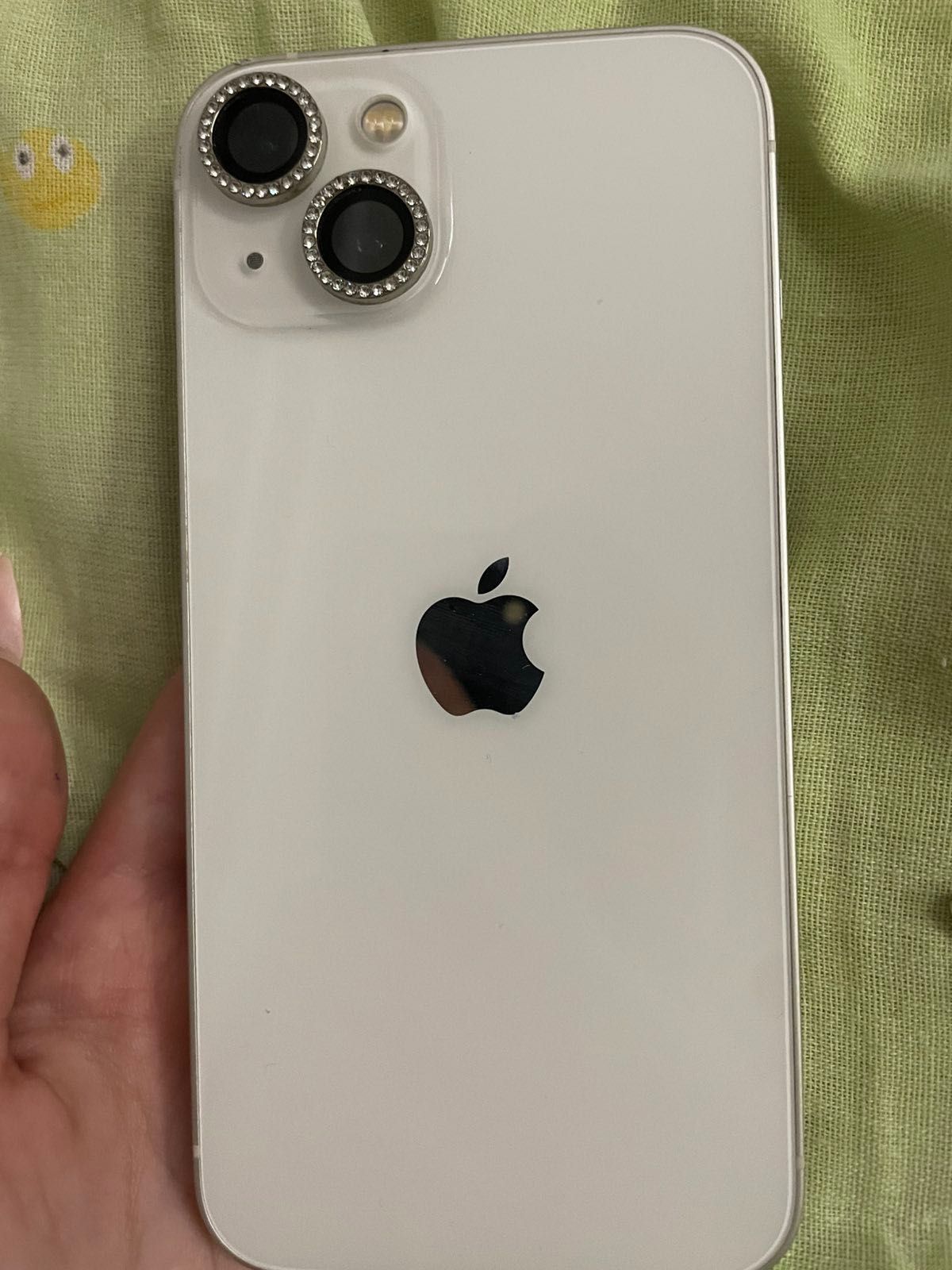 Продавам iPhone 13