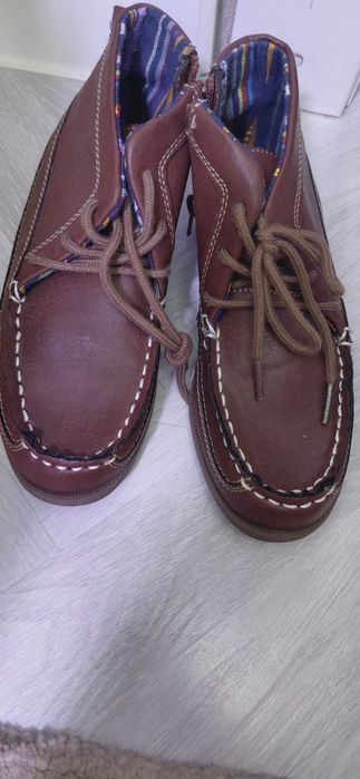 Ботинки от Carter's демисезонка 33 размера, новые