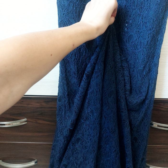 Официална дантелена рокля