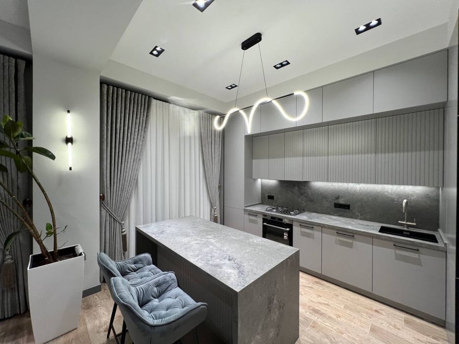 Мирабад авеню! Сдаётся шикарная 2-ком квартира с авторским ремонтом!!!