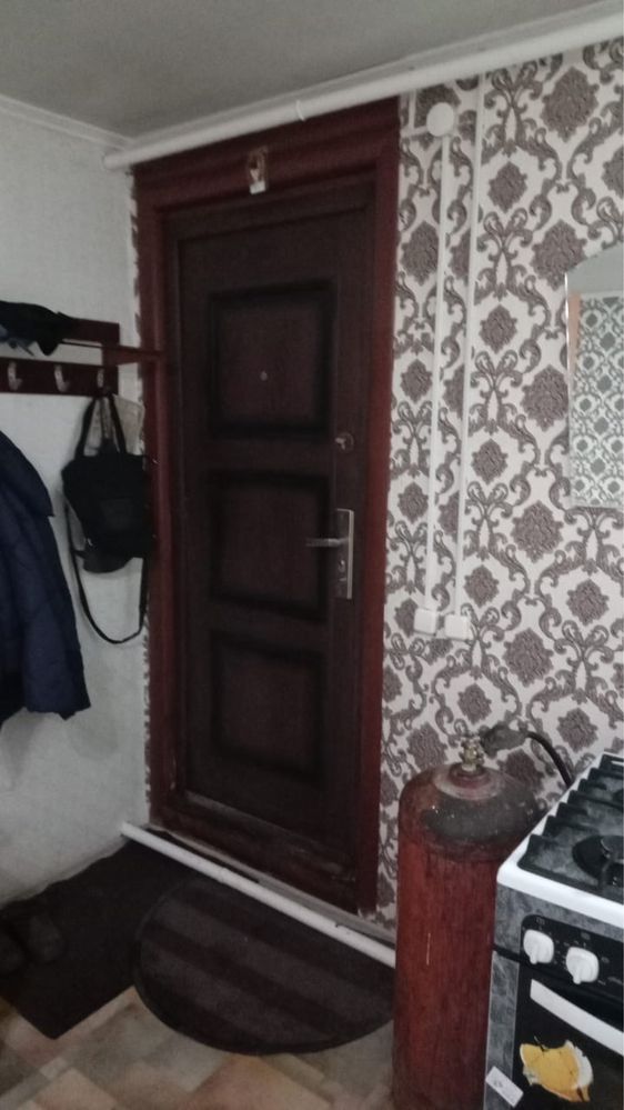 Продам дом барачного типа в районе  бензостроя