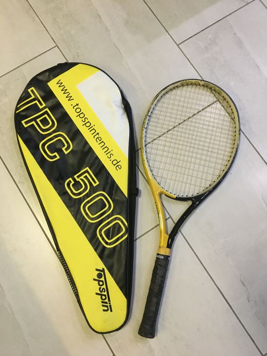 2 броя тенис ракети