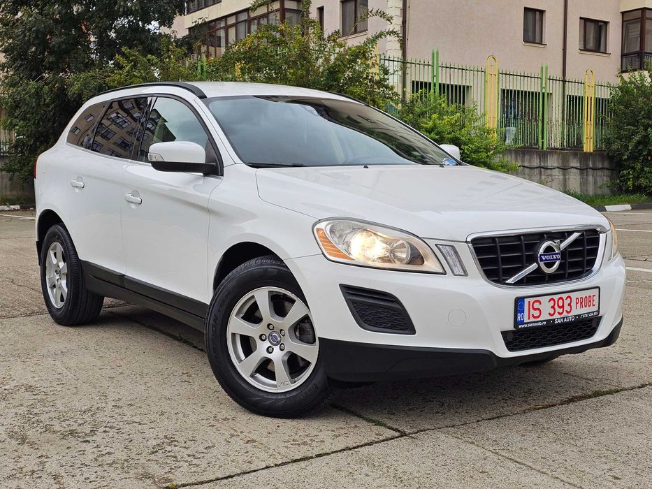 Volvo XC60 4x4 2011 2.4 D4 163 CP euro 5 automata / RATE fara avans