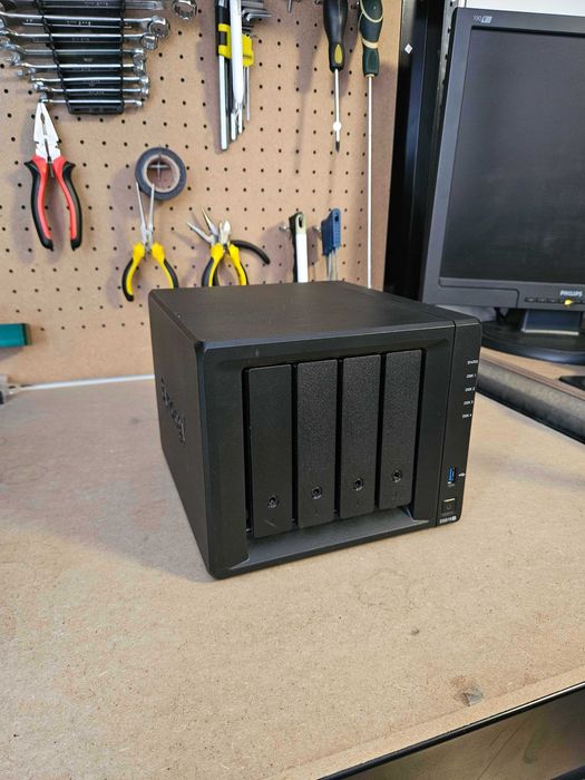 Synology DS918+ NAS сървър - 3x 10TB WD Gold