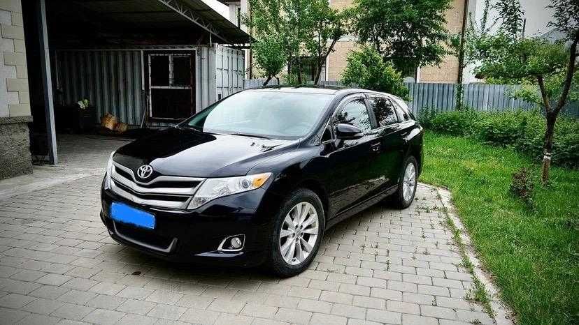 Продам Toyota Venza . Срочно