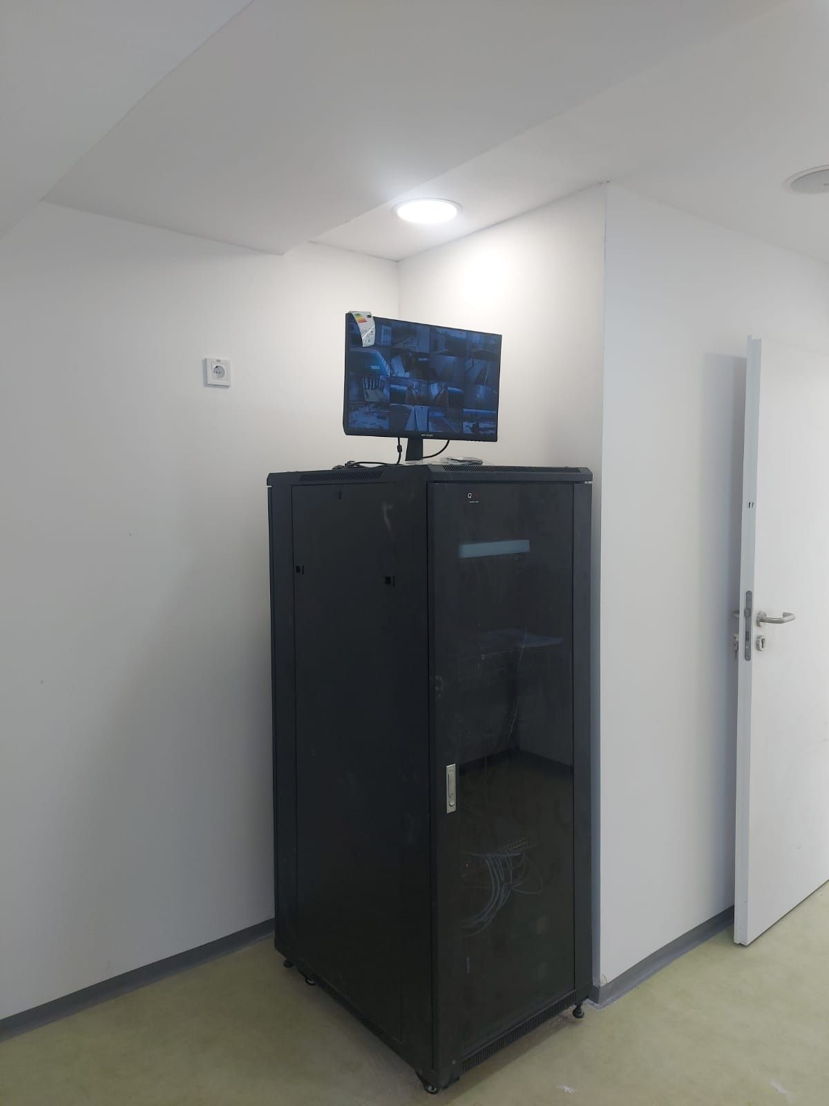 Montaj Sisteme  supraveghere video, Automatizari, Alarme
